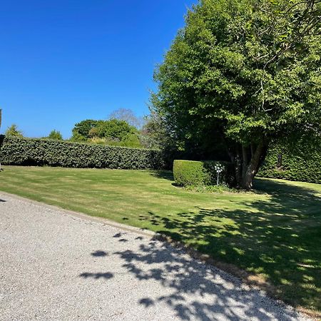 "La Revillaise" Proche Mer, Grand Jardin Clos, 2 A 5 Personnes-Adultes-Enfants- Réville Esterno foto