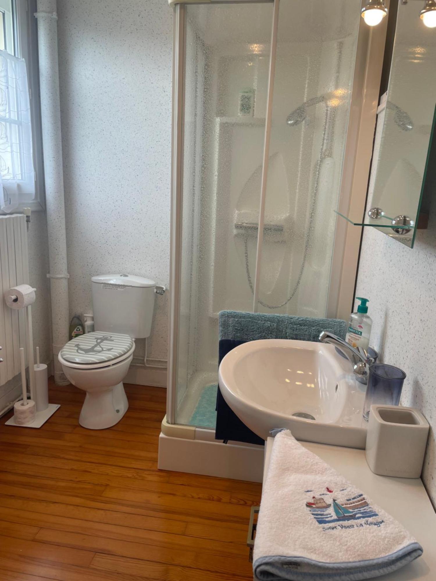 "La Revillaise" Proche Mer, Grand Jardin Clos, 2 A 5 Personnes-Adultes-Enfants- Réville Esterno foto