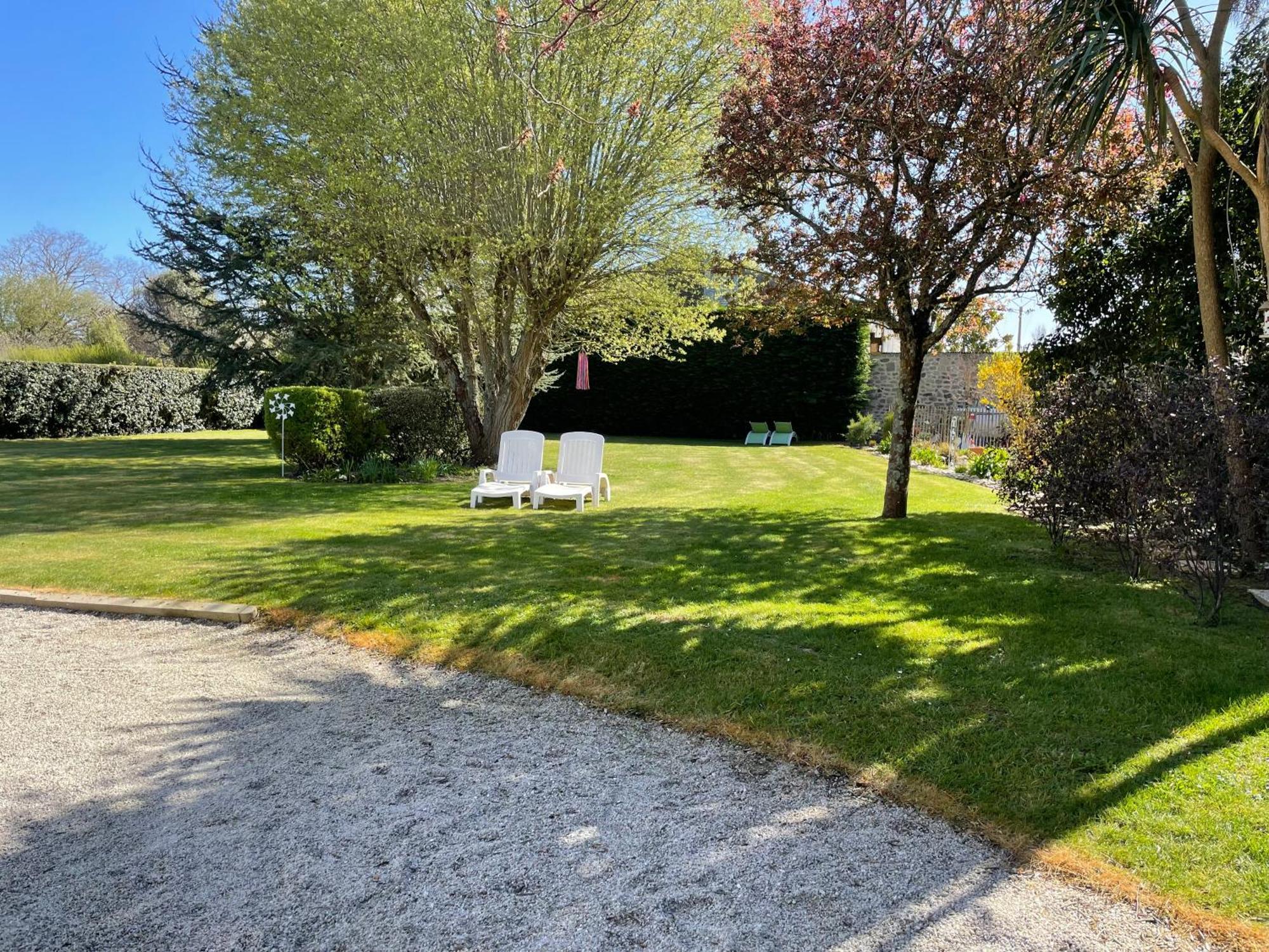 "La Revillaise" Proche Mer, Grand Jardin Clos, 2 A 5 Personnes-Adultes-Enfants- Réville Esterno foto